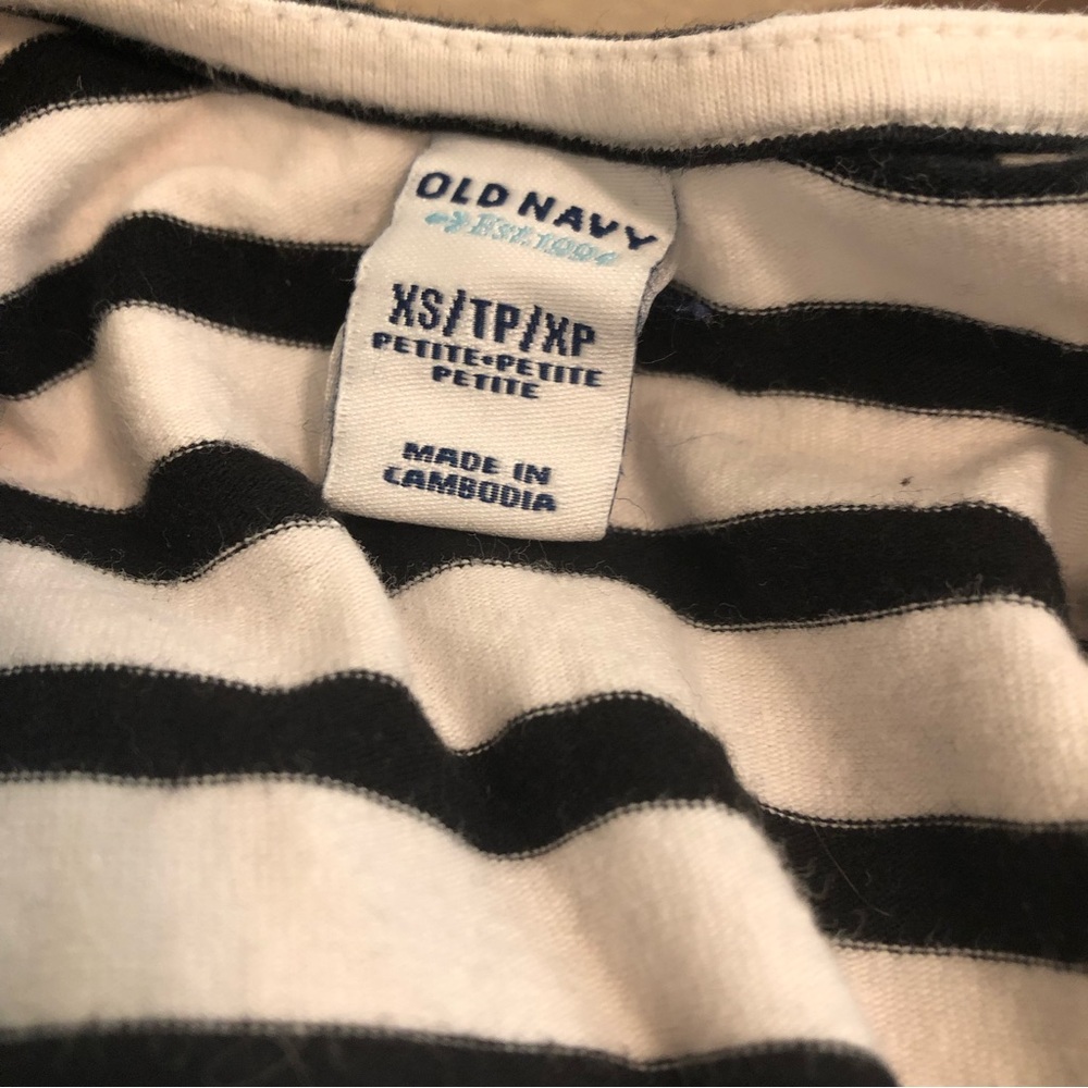 RELIST SOON 🤩 3/$10 - Old Navy Striped Skater Dress - Picture 2 of 5